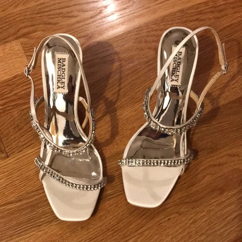 Badgley Mischka very elegant
